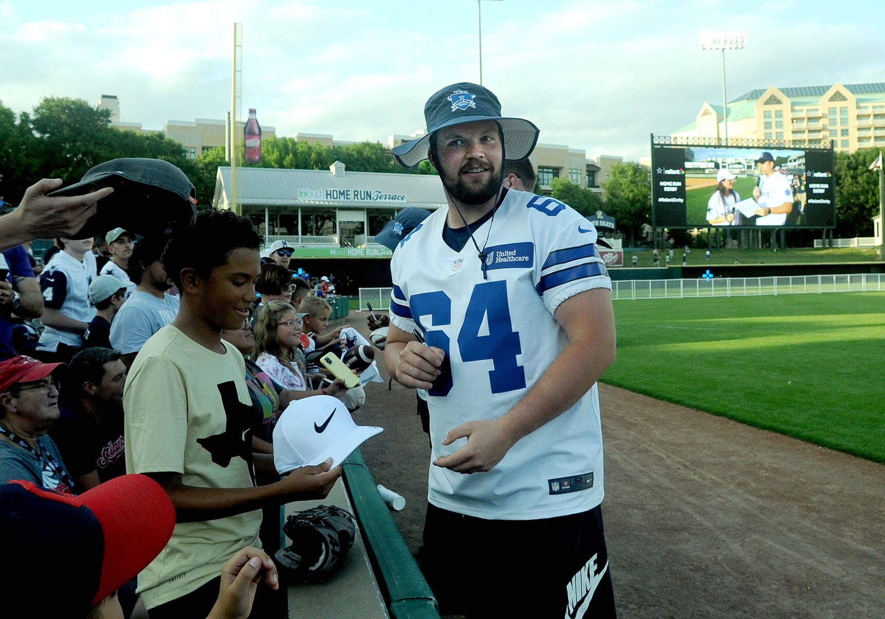 Reliant Cowboys HR Derby_3.JPG